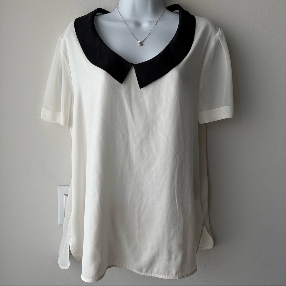 ANN TAYLOR Top Ivory Black Contrast Collar Blouse Size Large Office